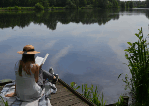how to get out of a reading slump, heather deveaux creative