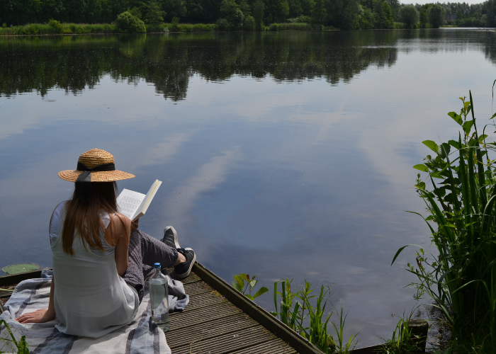 how to get out of a reading slump, heather deveaux creative
