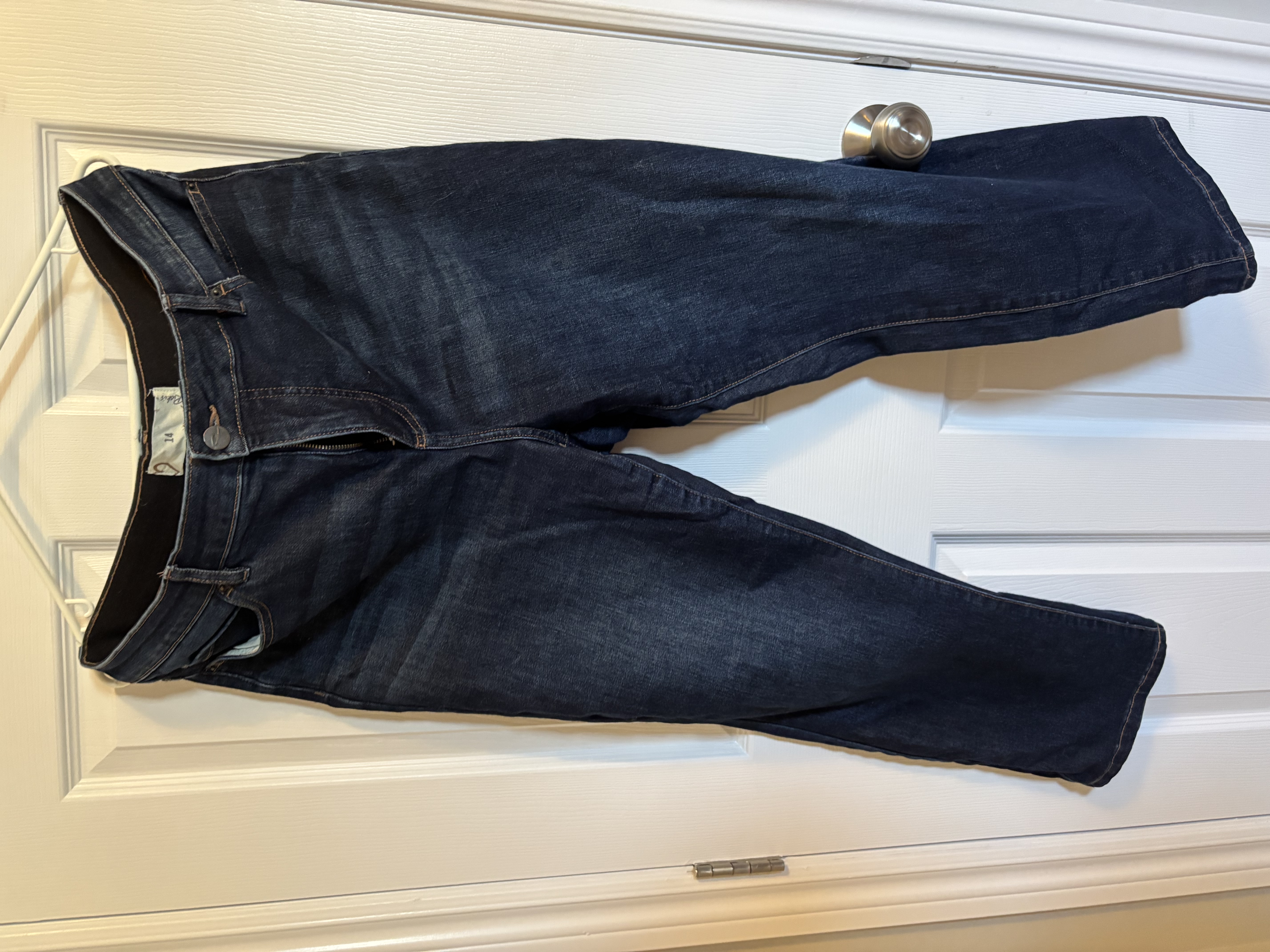 build a capsule wardrobe, heather deveaux creative, using my clothes to build a capsule wardrobe, jeans
