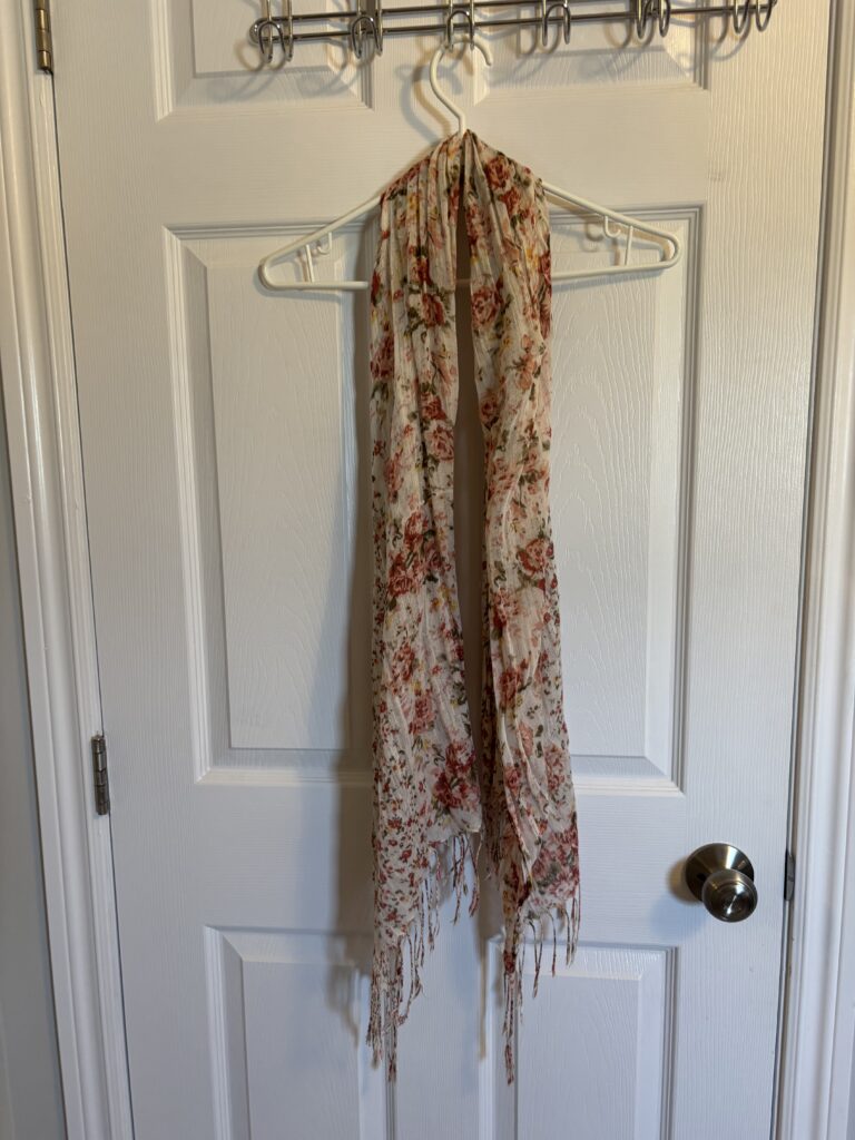 build a capsule wardrobe, heather deveaux creative, using my clothes to build a capsule wardrobe, scarf